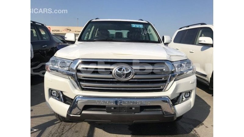 Big with watermark toyota land cruiser abseron import dubai 2727