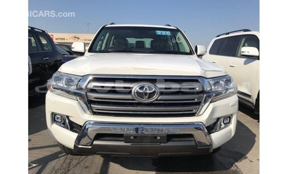 Buy Import Toyota Land Cruiser White Car in Import - Dubai in Abseron Buy Import Toyota Land Cruiser White Car in Import - Dubai in Abseron