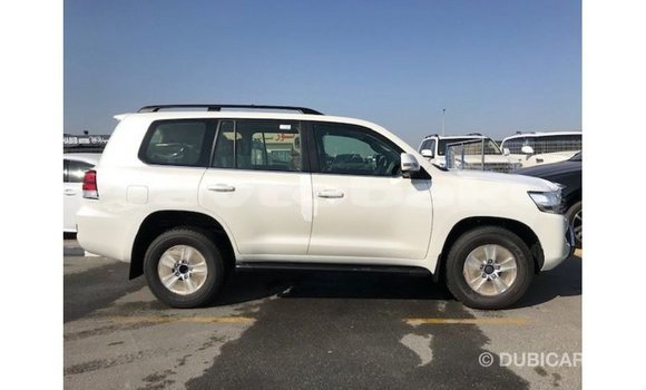 Buy Import Toyota Land Cruiser White Car in Import - Dubai in Abseron Buy Import Toyota Land Cruiser White Car in Import - Dubai in Abseron
