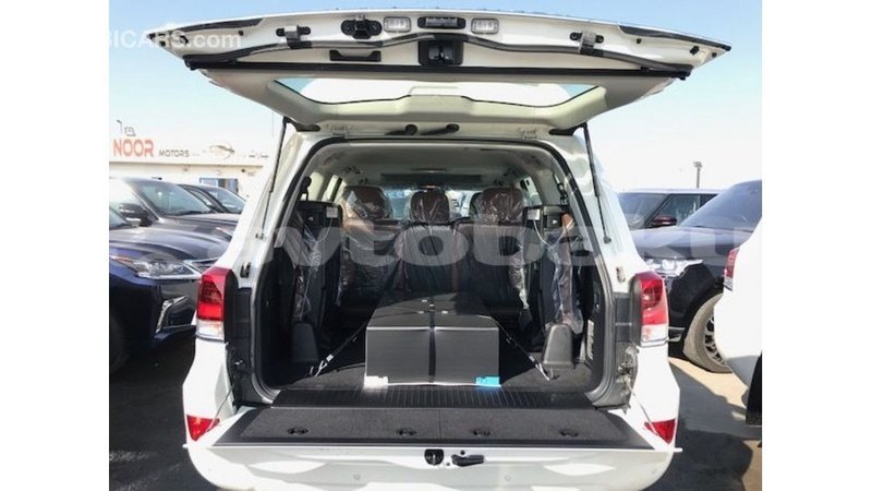 Big with watermark toyota land cruiser abseron import dubai 2727