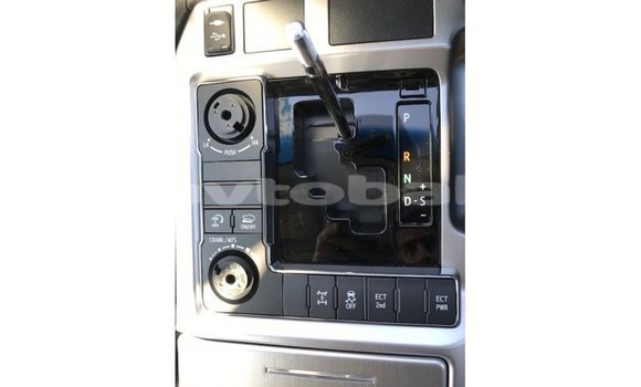 Buy Import Toyota Land Cruiser White Car in Import - Dubai in Abseron Buy Import Toyota Land Cruiser White Car in Import - Dubai in Abseron