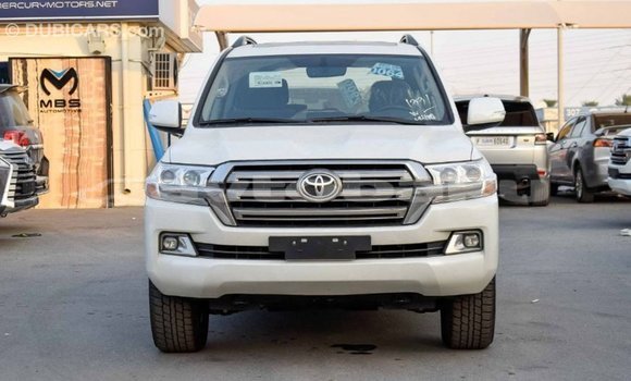 Buy Import Toyota Land Cruiser White Car in Import - Dubai in Abseron Buy Import Toyota Land Cruiser White Car in Import - Dubai in Abseron