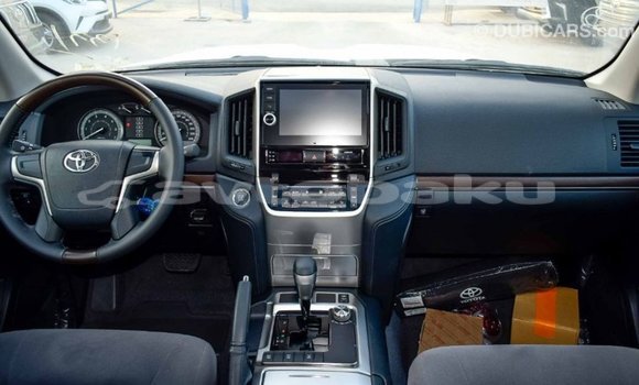Buy Import Toyota Land Cruiser White Car in Import - Dubai in Abseron Buy Import Toyota Land Cruiser White Car in Import - Dubai in Abseron