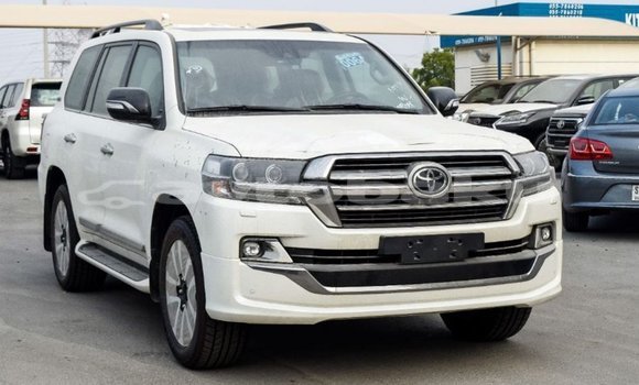 Buy Import Toyota Land Cruiser White Car in Import - Dubai in Abseron Buy Import Toyota Land Cruiser White Car in Import - Dubai in Abseron