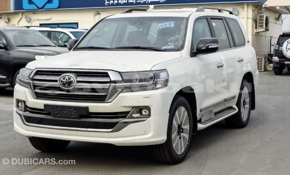 Buy Import Toyota Land Cruiser White Car in Import - Dubai in Abseron Buy Import Toyota Land Cruiser White Car in Import - Dubai in Abseron