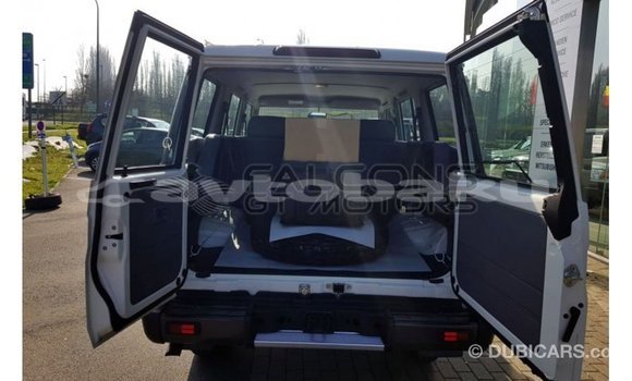 Buy Import Toyota Land Cruiser White Car in Import - Dubai in Abseron Buy Import Toyota Land Cruiser White Car in Import - Dubai in Abseron