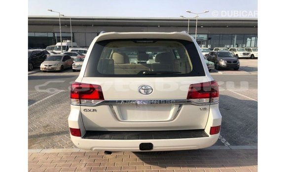Buy Import Toyota Land Cruiser White Car in Import - Dubai in Abseron Buy Import Toyota Land Cruiser White Car in Import - Dubai in Abseron