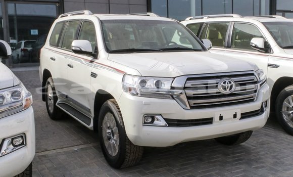 Buy Import Toyota Land Cruiser White Car in Import - Dubai in Abseron Buy Import Toyota Land Cruiser White Car in Import - Dubai in Abseron