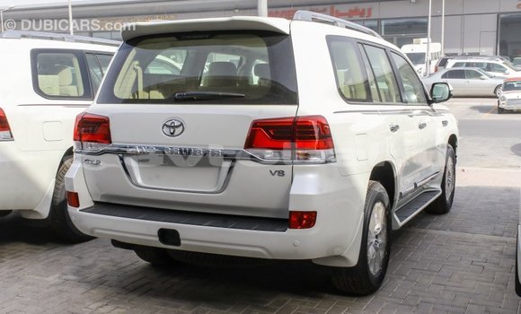 Buy Import Toyota Land Cruiser White Car in Import - Dubai in Abseron Buy Import Toyota Land Cruiser White Car in Import - Dubai in Abseron