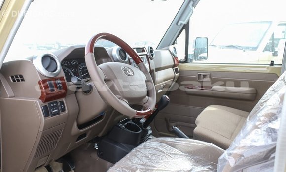 Buy Import Toyota Land Cruiser Beige Car in Import - Dubai in Abseron Buy Import Toyota Land Cruiser Beige Car in Import - Dubai in Abseron
