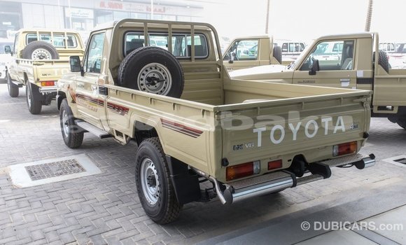 Buy Import Toyota Land Cruiser Beige Car in Import - Dubai in Abseron Buy Import Toyota Land Cruiser Beige Car in Import - Dubai in Abseron