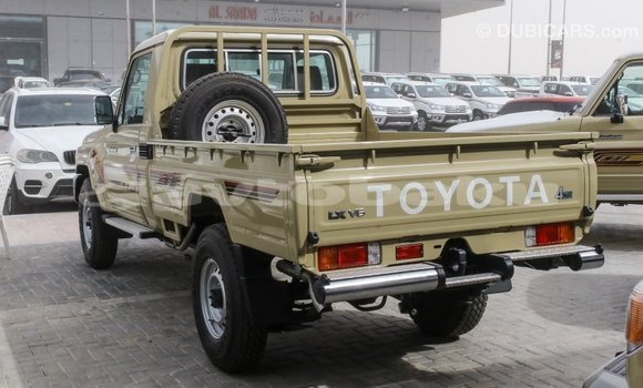 Buy Import Toyota Land Cruiser Beige Car in Import - Dubai in Abseron Buy Import Toyota Land Cruiser Beige Car in Import - Dubai in Abseron