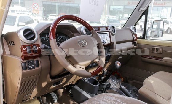 Buy Import Toyota Land Cruiser Beige Car in Import - Dubai in Abseron Buy Import Toyota Land Cruiser Beige Car in Import - Dubai in Abseron
