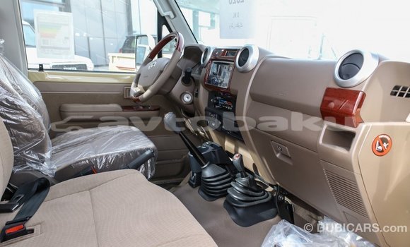 Buy Import Toyota Land Cruiser Beige Car in Import - Dubai in Abseron Buy Import Toyota Land Cruiser Beige Car in Import - Dubai in Abseron