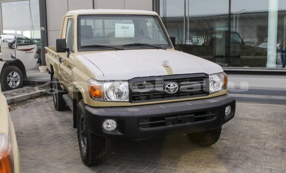Buy Import Toyota Land Cruiser Beige Car in Import - Dubai in Abseron Buy Import Toyota Land Cruiser Beige Car in Import - Dubai in Abseron