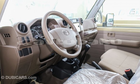 Buy Import Toyota Land Cruiser Beige Car in Import - Dubai in Abseron Buy Import Toyota Land Cruiser Beige Car in Import - Dubai in Abseron