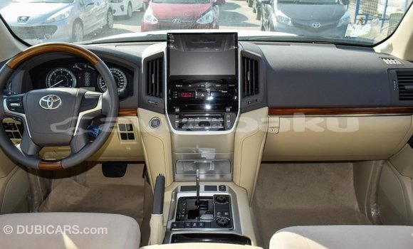 Buy Import Toyota Land Cruiser White Car in Import - Dubai in Abseron Buy Import Toyota Land Cruiser White Car in Import - Dubai in Abseron