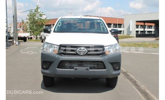 Buy Import Toyota Hilux White Car in Import - Dubai in Abseron Buy Import Toyota Hilux White Car in Import - Dubai in Abseron