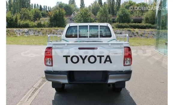 Buy Import Toyota Hilux White Car in Import - Dubai in Abseron Buy Import Toyota Hilux White Car in Import - Dubai in Abseron