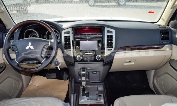 Buy Import Mitsubishi Pajero White Car in Import - Dubai in Abseron Buy Import Mitsubishi Pajero White Car in Import - Dubai in Abseron