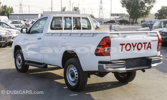 Buy Import Toyota Hilux White Car in Import - Dubai in Abseron Buy Import Toyota Hilux White Car in Import - Dubai in Abseron