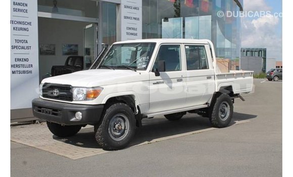 Buy Import Toyota Land Cruiser White Car in Import - Dubai in Abseron Buy Import Toyota Land Cruiser White Car in Import - Dubai in Abseron