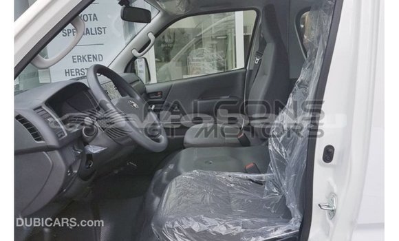 Buy Import Toyota Hiace White Car in Import - Dubai in Abseron Buy Import Toyota Hiace White Car in Import - Dubai in Abseron