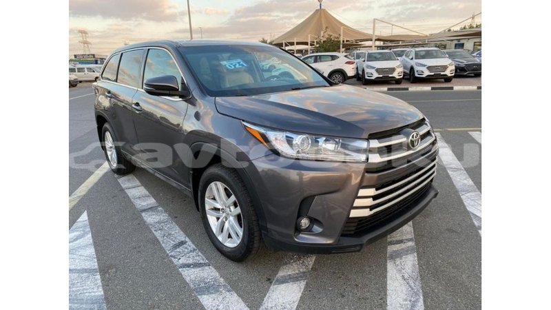 Big with watermark toyota highlander abseron import dubai 2847