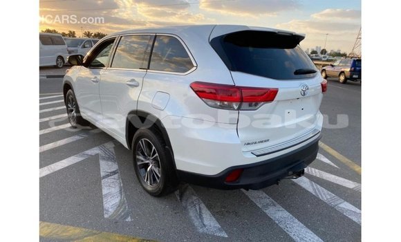 Buy Import Toyota Highlander White Car in Import - Dubai in Abseron Buy Import Toyota Highlander White Car in Import - Dubai in Abseron