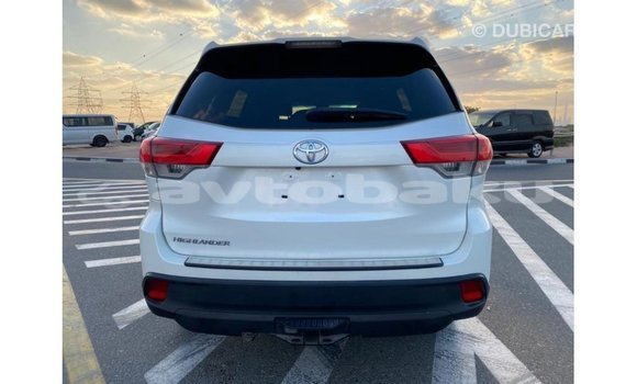 Buy Import Toyota Highlander White Car in Import - Dubai in Abseron Buy Import Toyota Highlander White Car in Import - Dubai in Abseron