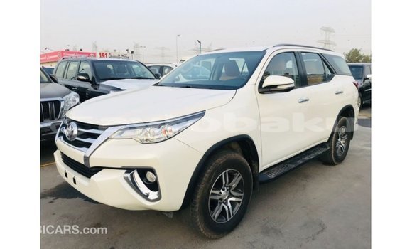 Buy Import Toyota Fortuner White Car in Import - Dubai in Abseron Buy Import Toyota Fortuner White Car in Import - Dubai in Abseron