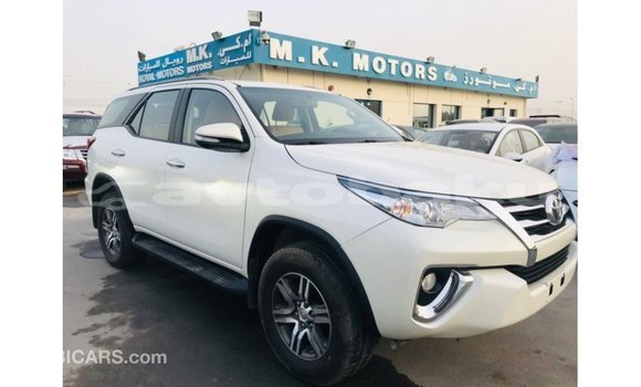 Buy Import Toyota Fortuner White Car in Import - Dubai in Abseron Buy Import Toyota Fortuner White Car in Import - Dubai in Abseron