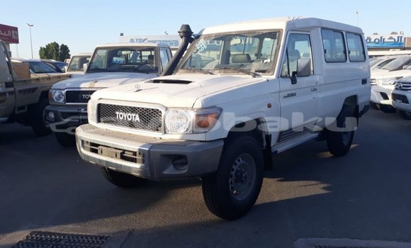Buy Import Toyota Land Cruiser White Car in Import - Dubai in Abseron Buy Import Toyota Land Cruiser White Car in Import - Dubai in Abseron
