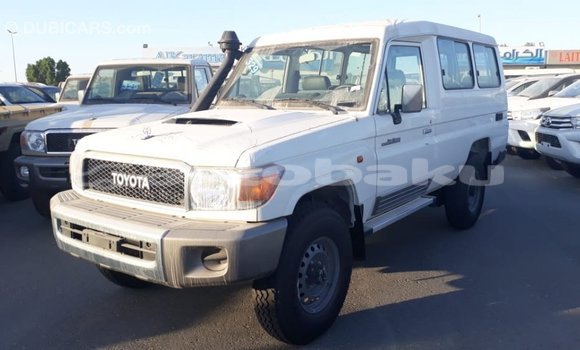 Buy Import Toyota Land Cruiser White Car in Import - Dubai in Abseron Buy Import Toyota Land Cruiser White Car in Import - Dubai in Abseron