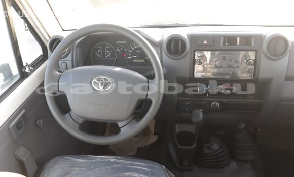 Buy Import Toyota Land Cruiser White Car in Import - Dubai in Abseron Buy Import Toyota Land Cruiser White Car in Import - Dubai in Abseron