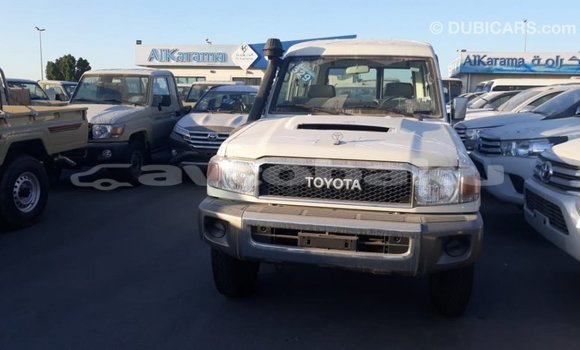 Buy Import Toyota Land Cruiser White Car in Import - Dubai in Abseron Buy Import Toyota Land Cruiser White Car in Import - Dubai in Abseron