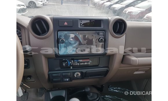 Buy Import Toyota Land Cruiser Beige Car in Import - Dubai in Abseron Buy Import Toyota Land Cruiser Beige Car in Import - Dubai in Abseron