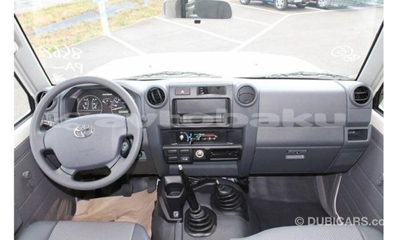 Buy Import Toyota Land Cruiser White Car in Import - Dubai in Abseron Buy Import Toyota Land Cruiser White Car in Import - Dubai in Abseron