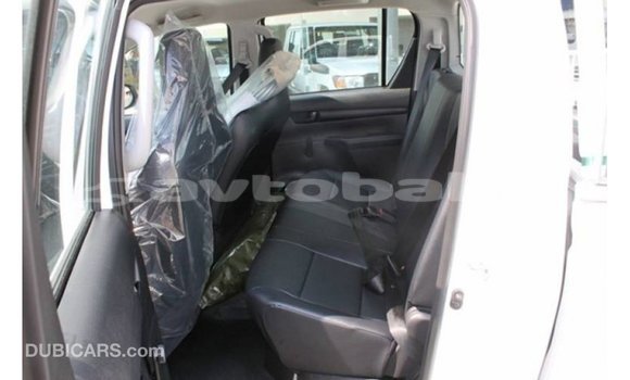 Buy Import Toyota Hilux White Car in Import - Dubai in Abseron Buy Import Toyota Hilux White Car in Import - Dubai in Abseron