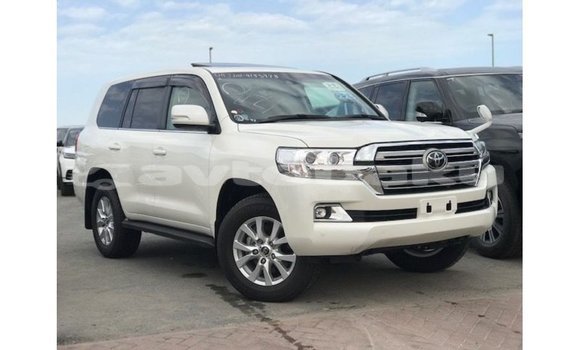 Buy Import Toyota Land Cruiser White Car in Import - Dubai in Abseron Buy Import Toyota Land Cruiser White Car in Import - Dubai in Abseron