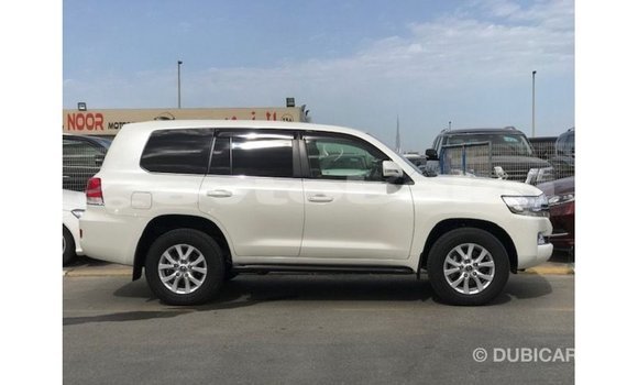 Buy Import Toyota Land Cruiser White Car in Import - Dubai in Abseron Buy Import Toyota Land Cruiser White Car in Import - Dubai in Abseron