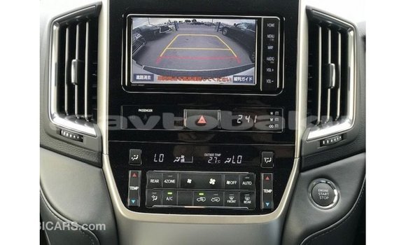 Buy Import Toyota Land Cruiser White Car in Import - Dubai in Abseron Buy Import Toyota Land Cruiser White Car in Import - Dubai in Abseron