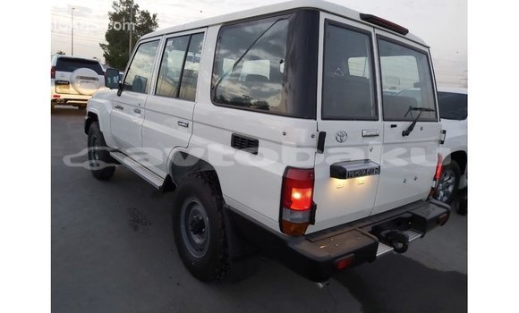 Buy Import Toyota Land Cruiser White Car in Import - Dubai in Abseron Buy Import Toyota Land Cruiser White Car in Import - Dubai in Abseron