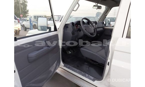 Buy Import Toyota Land Cruiser White Car in Import - Dubai in Abseron Buy Import Toyota Land Cruiser White Car in Import - Dubai in Abseron