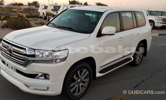 Buy Import Toyota Land Cruiser White Car in Import - Dubai in Abseron Buy Import Toyota Land Cruiser White Car in Import - Dubai in Abseron