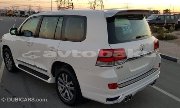 Buy Import Toyota Land Cruiser White Car in Import - Dubai in Abseron Buy Import Toyota Land Cruiser White Car in Import - Dubai in Abseron