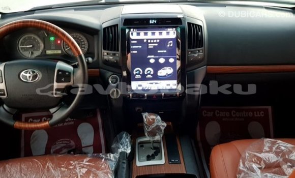 Buy Import Toyota Land Cruiser White Car in Import - Dubai in Abseron Buy Import Toyota Land Cruiser White Car in Import - Dubai in Abseron