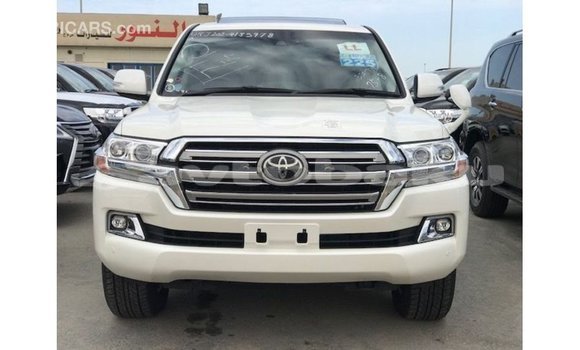 Buy Import Toyota Land Cruiser White Car in Import - Dubai in Abseron Buy Import Toyota Land Cruiser White Car in Import - Dubai in Abseron