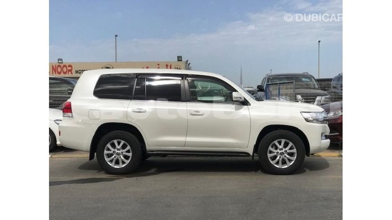 Big with watermark toyota land cruiser abseron import dubai 2921