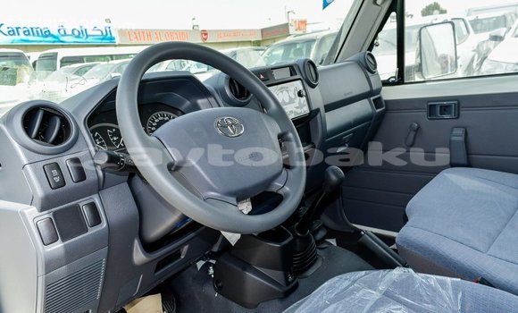 Buy Import Toyota Land Cruiser White Car in Import - Dubai in Abseron Buy Import Toyota Land Cruiser White Car in Import - Dubai in Abseron